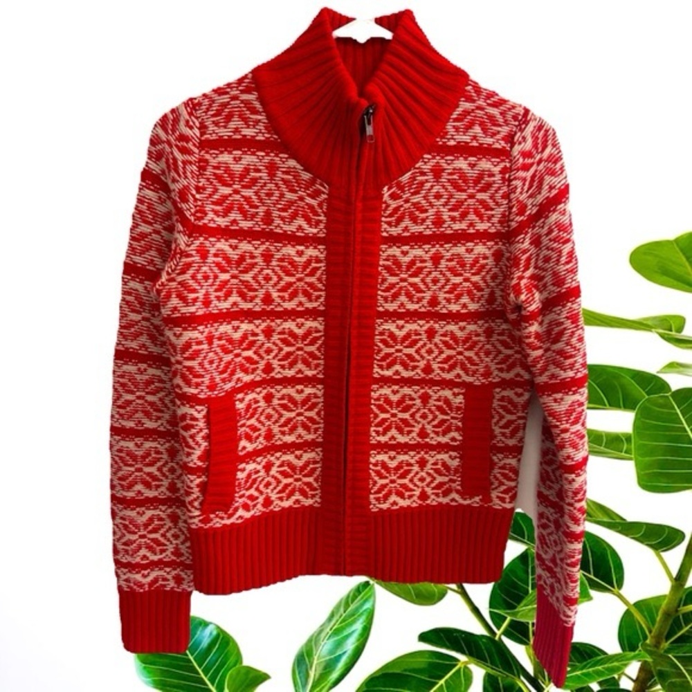 JOE FRESH WOMEN CHRISTMAS SWEATER IN SIZE MEDIUM ZIPPER CLOSURE TWO POCKETS